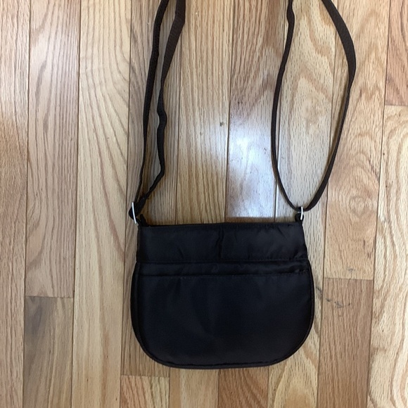 Lightweight Quilted Brown Lug Crossbody - Picture 4 of 8